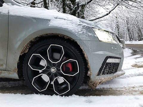 Skoda Octavia vRS: winter traction under the microscope