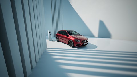 Mercedes-Benz B-class facelift phev charging