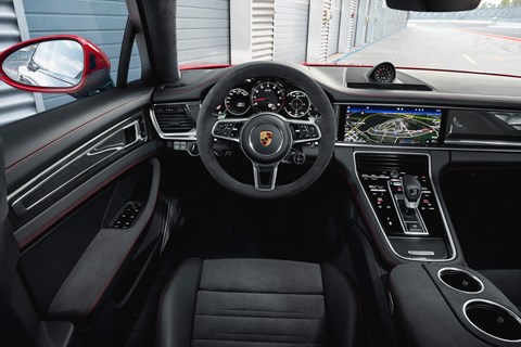 Panamera GTS interior