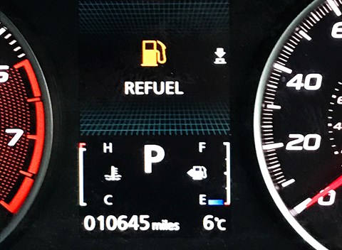 Mitsubishi Eclipse Cross fuel range: you can't go far before needing to refuel