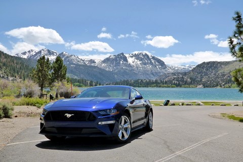 road trip usa ford mustang