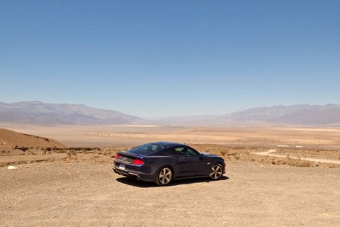 road trip usa ford mustang