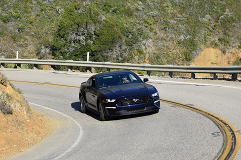 road trip usa ford mustang