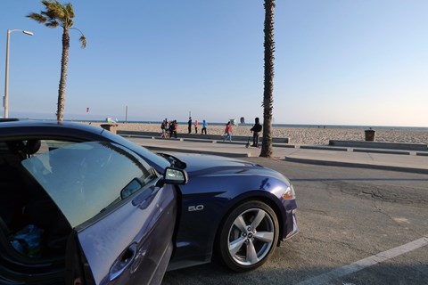 road trip usa ford mustang