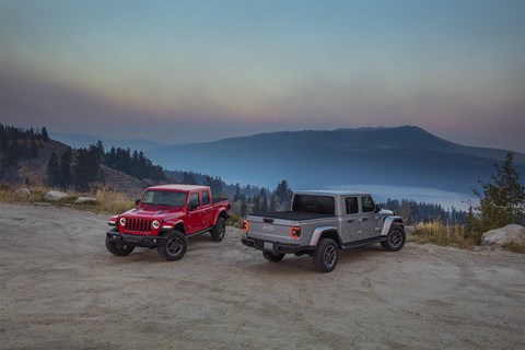 Jeep Gladiator twin front rear