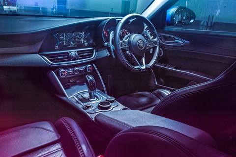 3-series group giulia interior