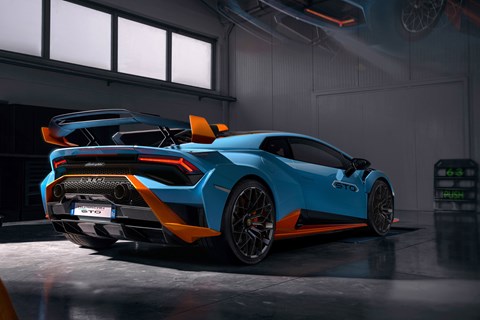 Huracan STO rear