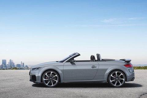 TT RS roadster side