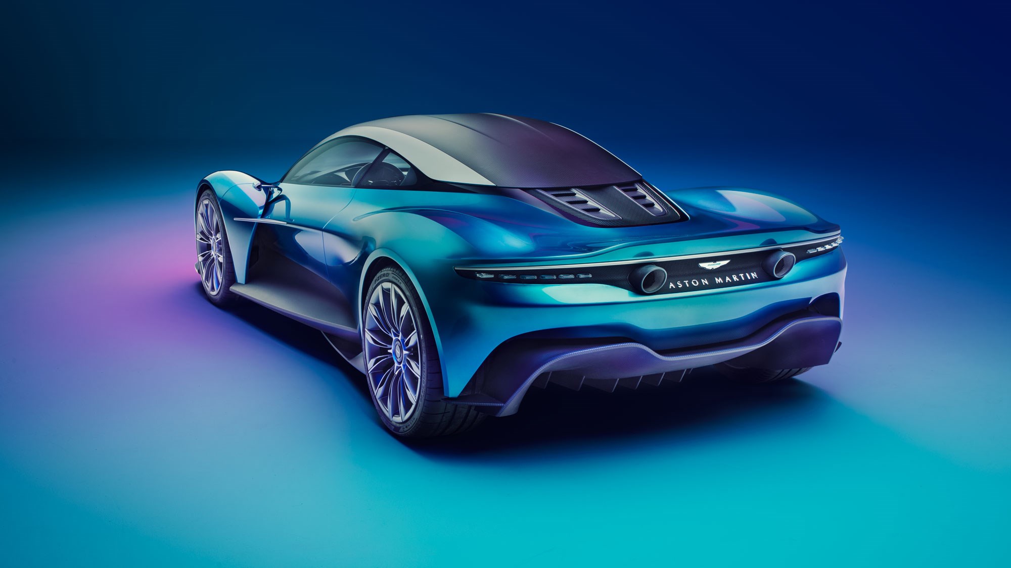 Aston Martin Vanquish 2022