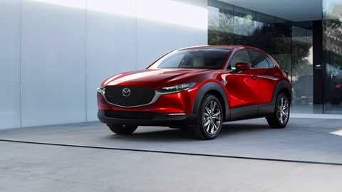 Mazda CX-30 crossover revealed in Geneva