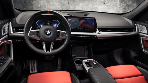 BMW X1 M35i xDrive - interior, dashboard, steering wheel, BMW Curved Display