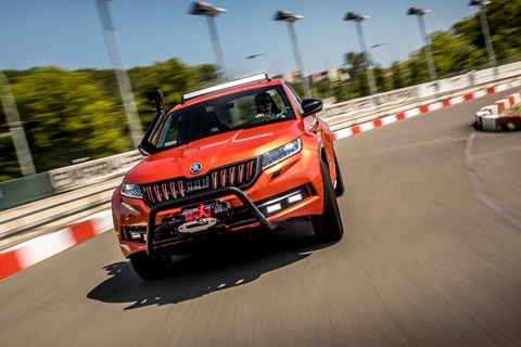 Skoda Mountiaq tracking cornering