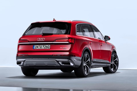 Audi Q7 rear quarter 2019