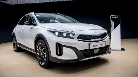 Kia XCeed PHEV facelift charge point