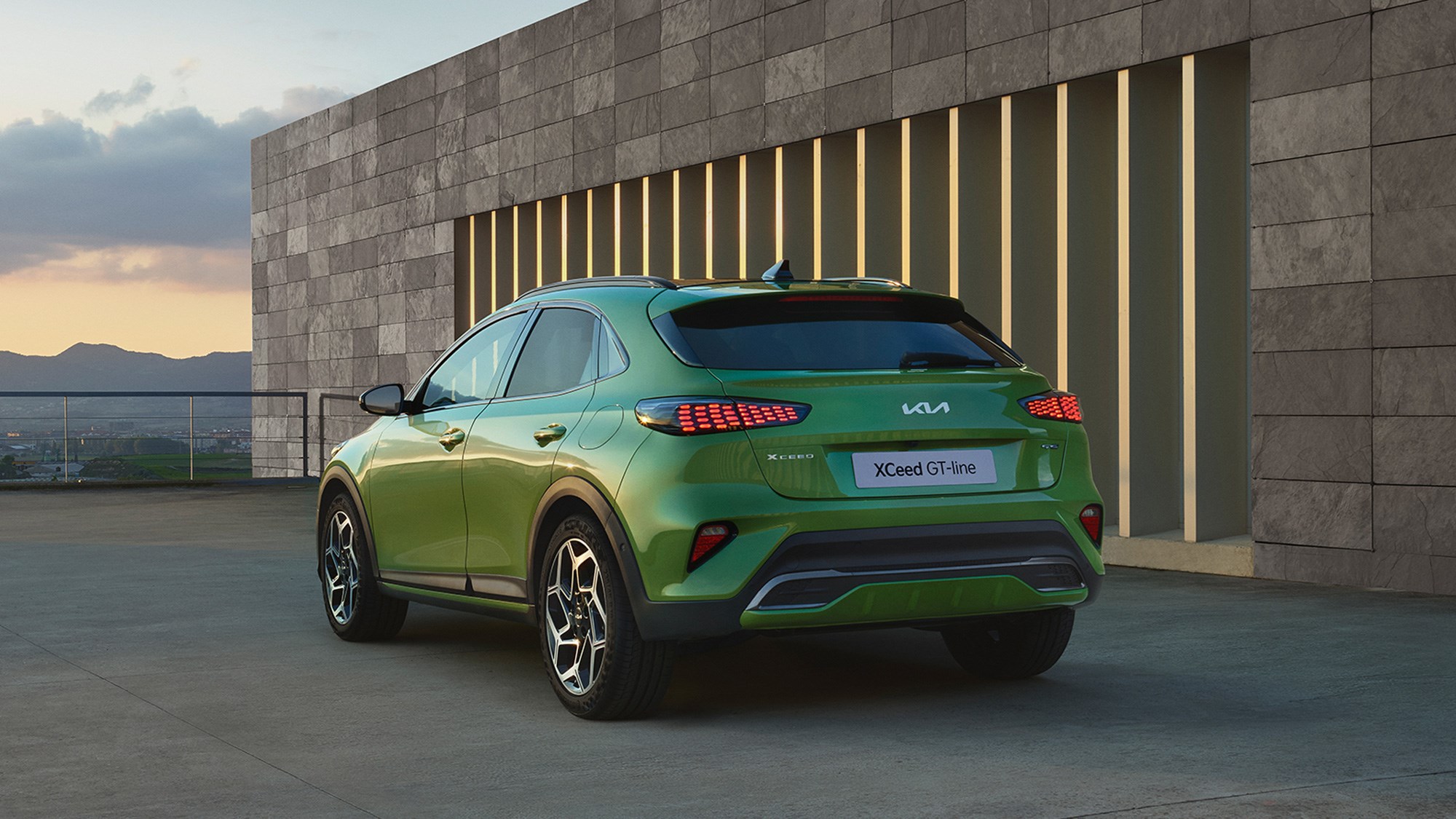 Kia Reveals New Plug-In Hybrid Versions Of XCeed and Ceed Sportswagon