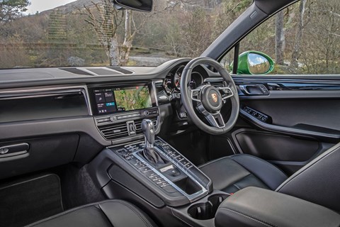 Macan interior