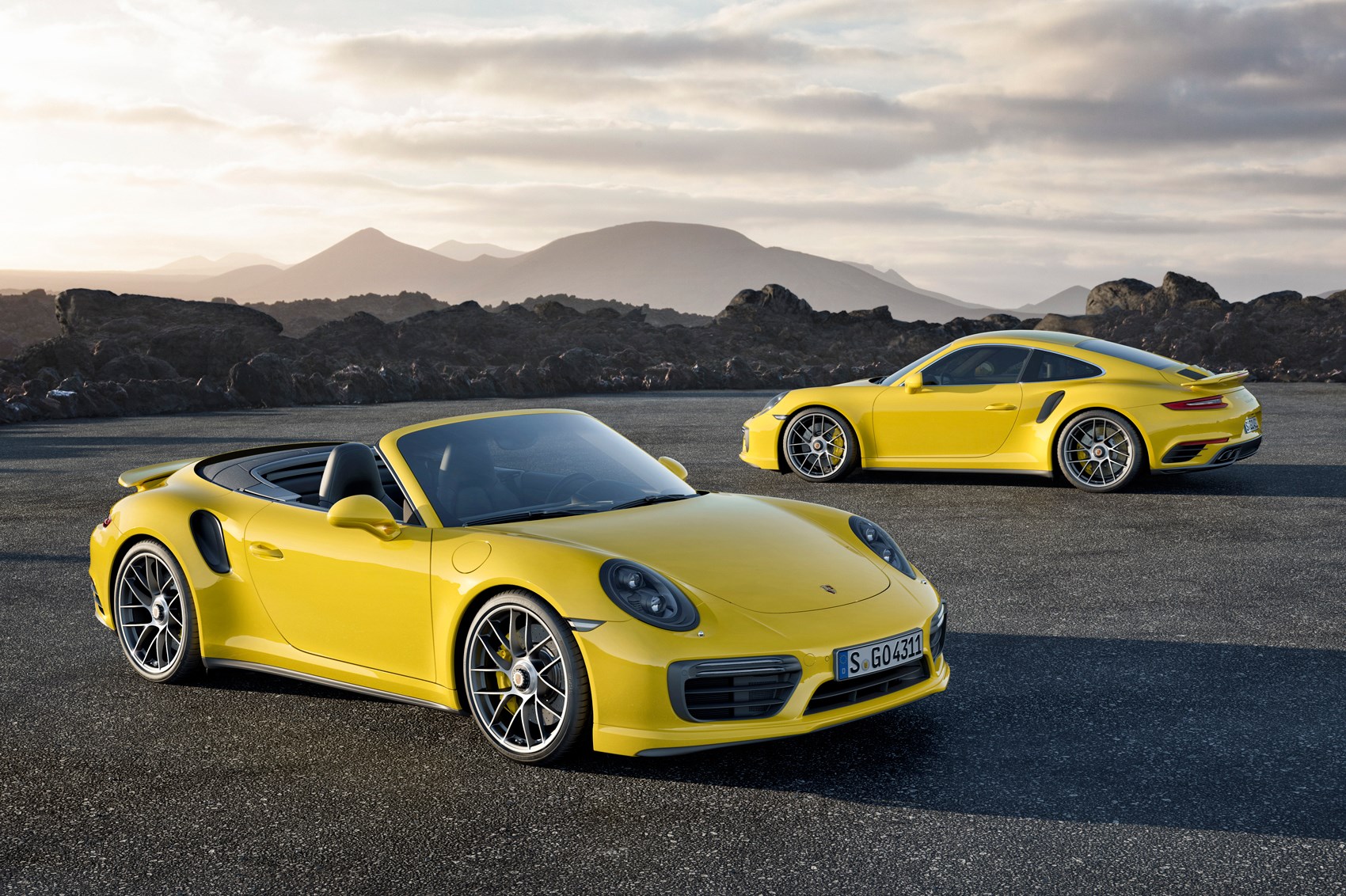 Renewed Porsche 911 Turbo for 2016: the fastest 911 gets faster still | CAR  Magazine