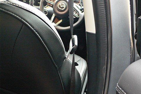 Mazda CX-5 seatbelt