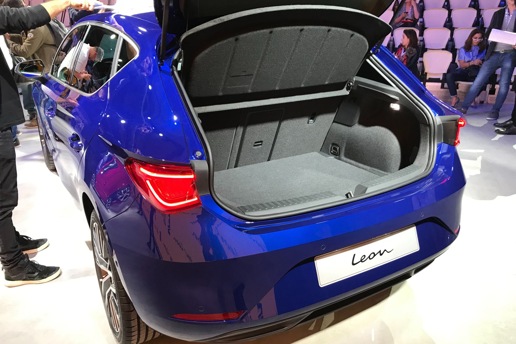 Seat launches 2020 Leon Mk4 - Scotcars