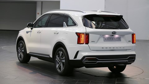 2020 Kia Sorento rear three quarter