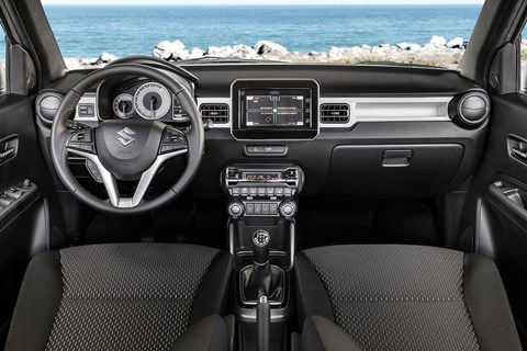 Suzuki ignis interior