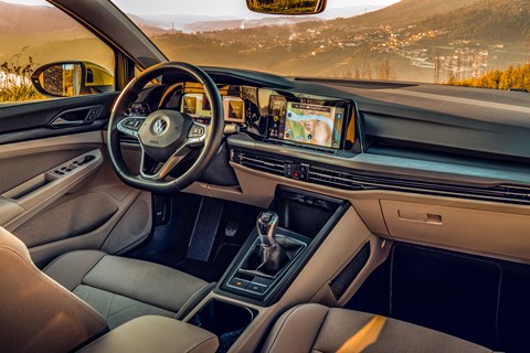 Golf 8 interior