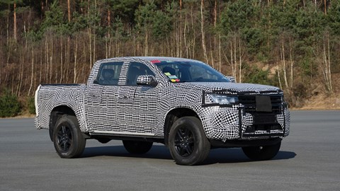 New VW Amarok, front view, disguised