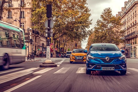 Clio vs 208 blue tracking