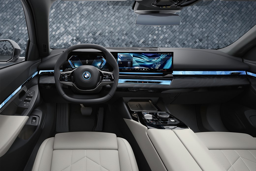 bmw_5series_505.jpg