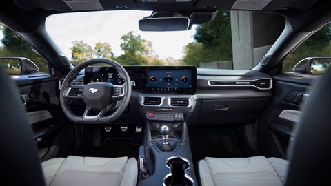 Ford Mustang - seventh-generation - interior