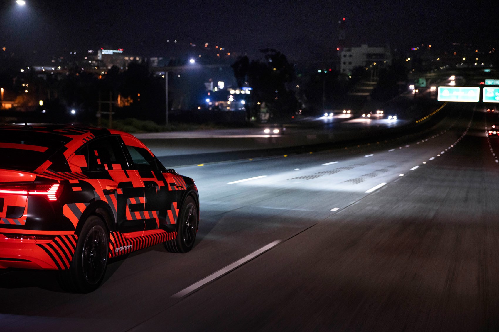 Pudsigt afbryde social Audi's Digital Matrix LED lights: do they work? | CAR Magazine