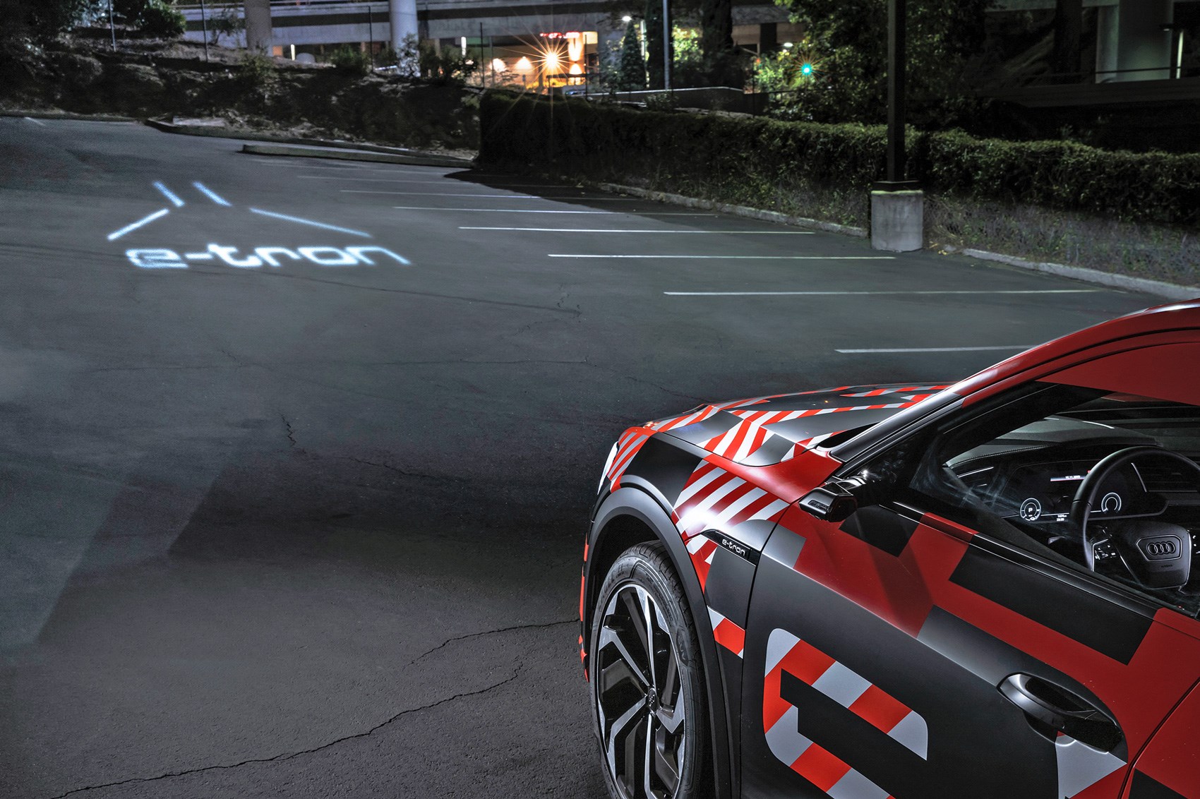 Audi's Digital LED lights: they work? CAR