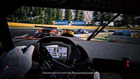 Tips** to win races in GT Sport