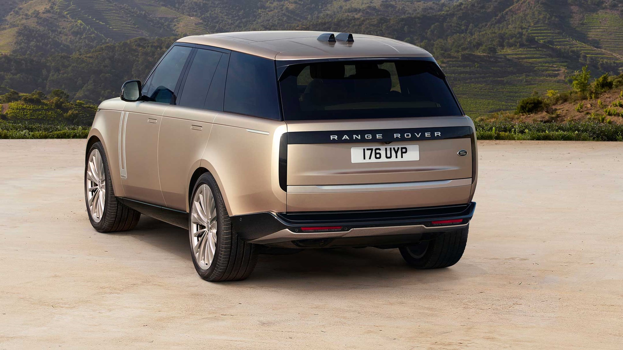 Road Rover Velar Concept Will Make You Question Reality