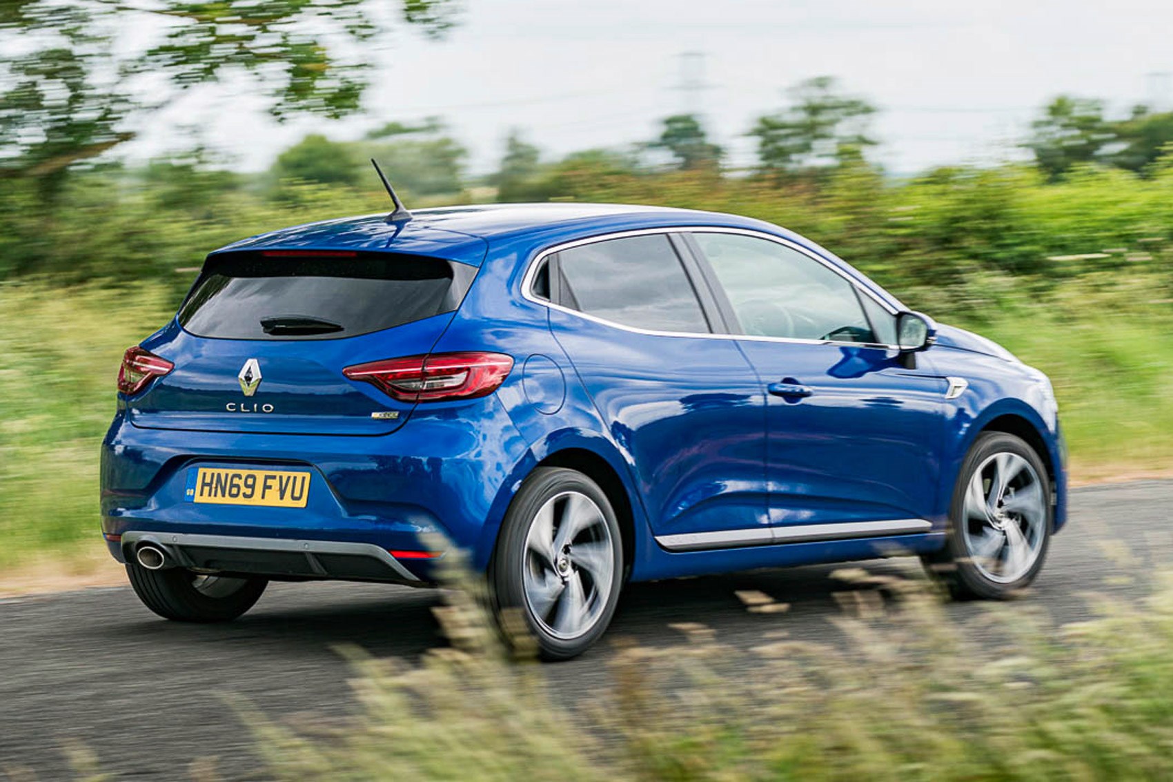 Specs for all Renault Clio 4 versions