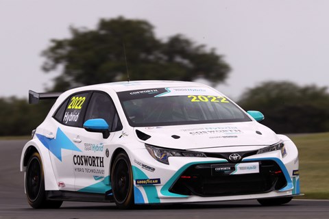 hybrid btcc cornering