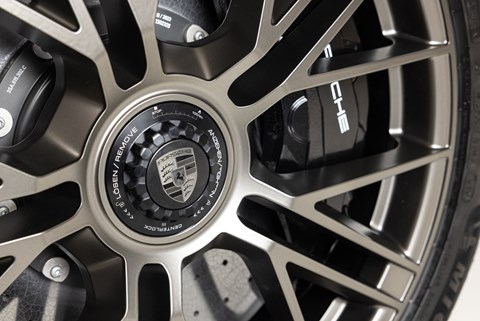 New Porsche Panamera - third-generation, centre-lock wheel and brake detail