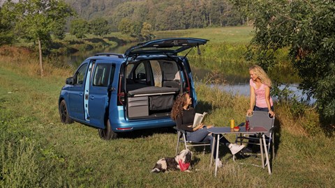 Volkswagen Caddy California - camping