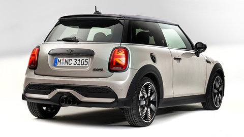 2021 Mini Hatch Cooper S rear three-quarter