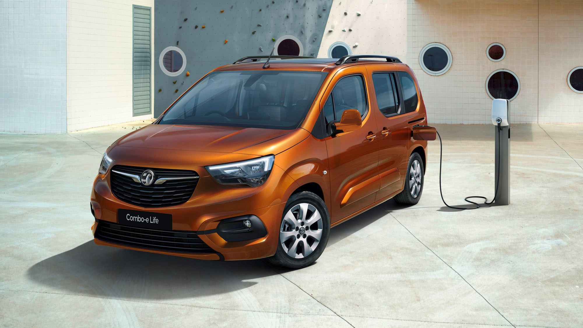 New Vauxhall Combo-e: charge of the Life brigade