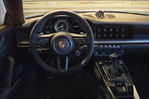 911 gt3 interior