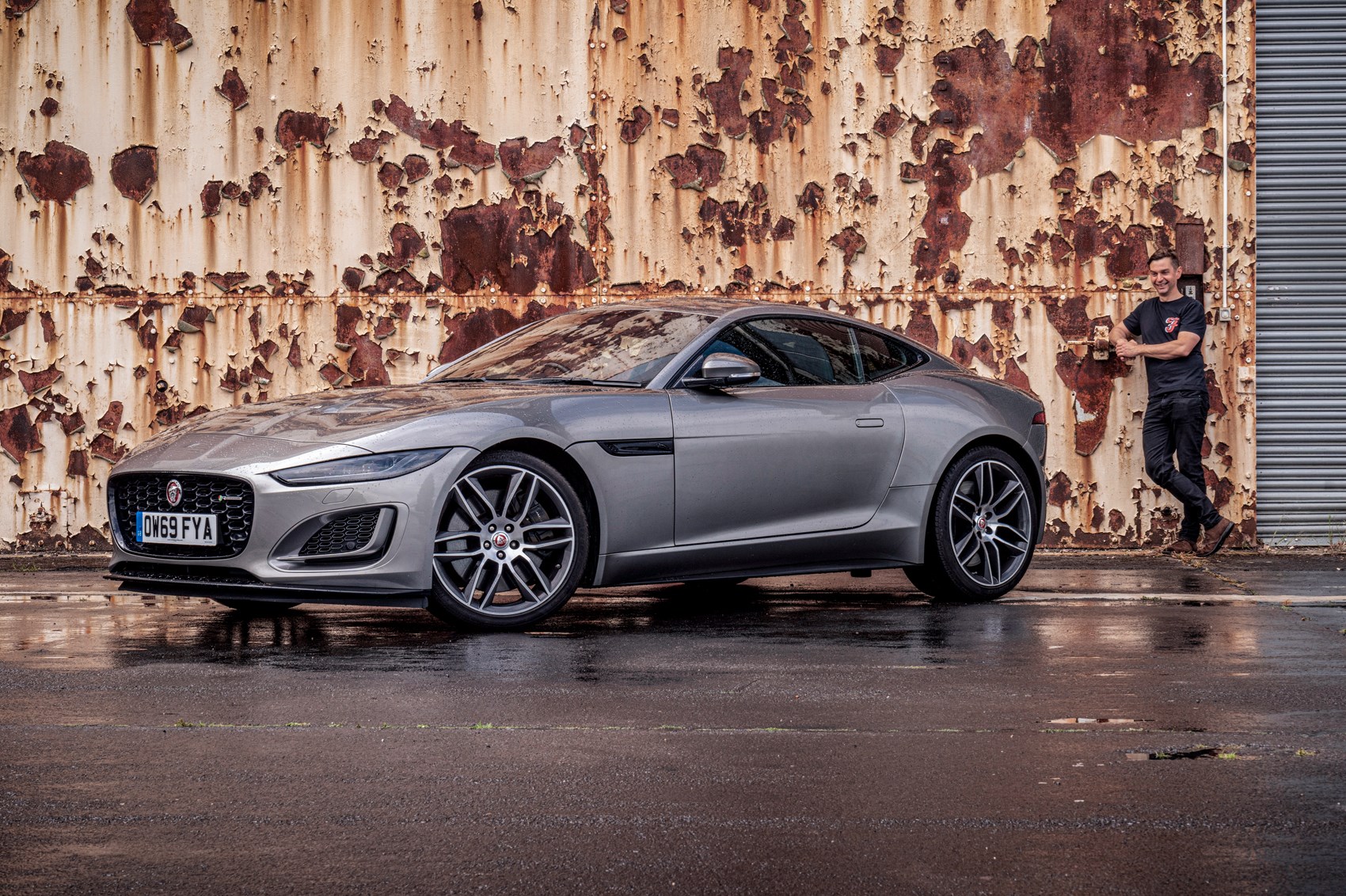 Test Drive of the 2022 Jaguar F-Type in British Racing Green