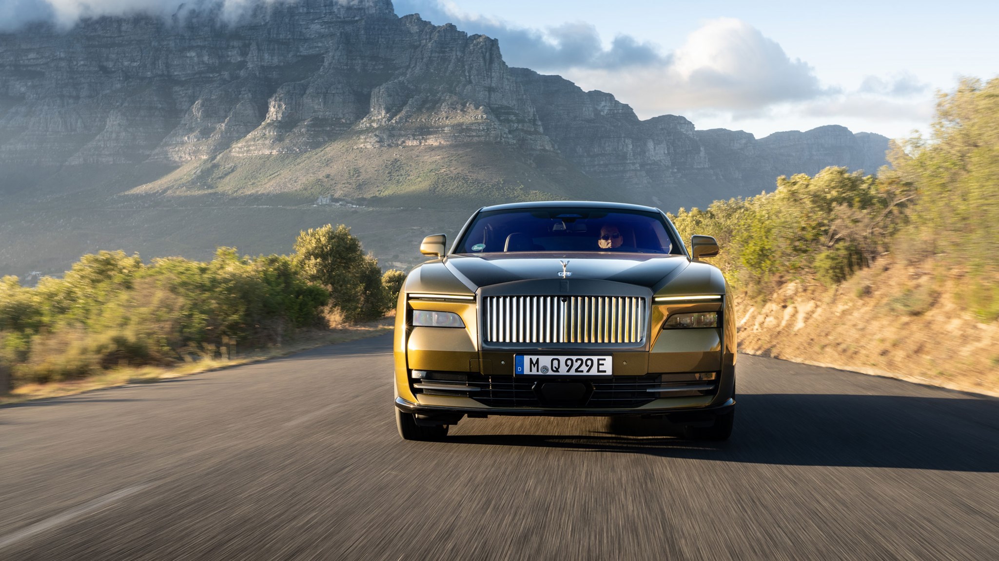 Rolls-Royce Spectre Review 2023