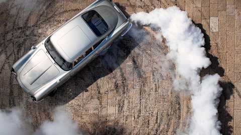Aston Martin DB5 doing donuts in No Time To Die