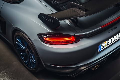 cayman gt4 rs wing