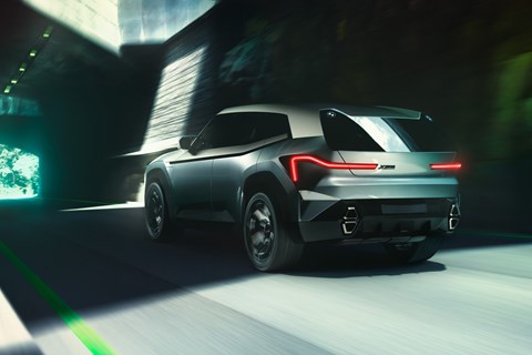 xm rear tracking
