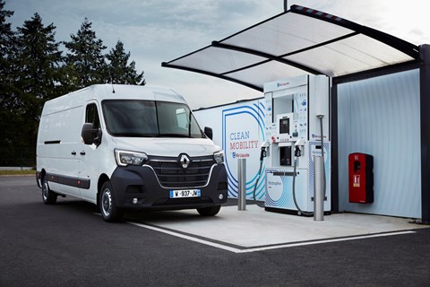 Renault has teamed up with Hyvia to build hydrogen commercial vehicles
