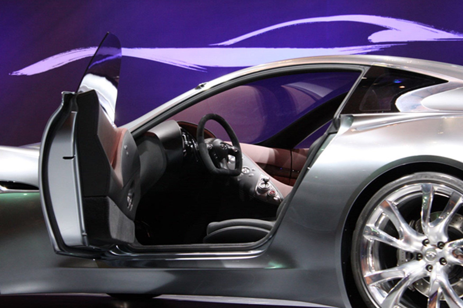 Infiniti Essence unveiled at the Geneva motor show 2009