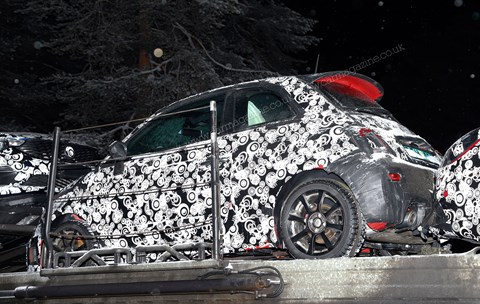 The new 2016 Abarth 500: scooped!