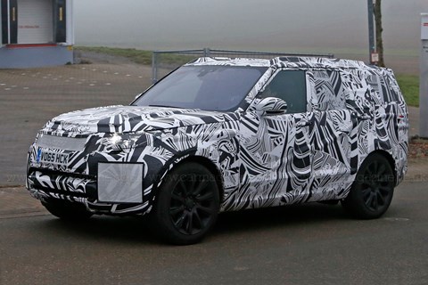 The new 2016 Land Rover Discovery on test